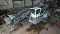 Testing in workshop for Yongsheng aduatic plants cutting boat or harvester before shipment